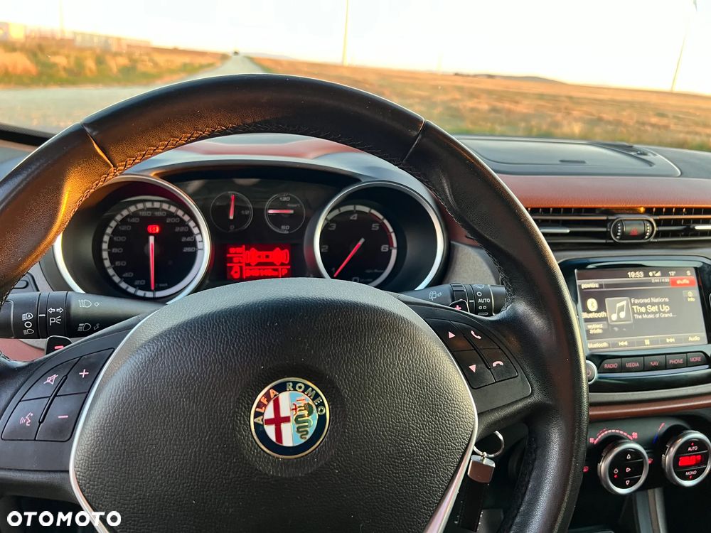 Alfa Romeo Giulietta 2.0 JTDM Exclusive TCT - 14