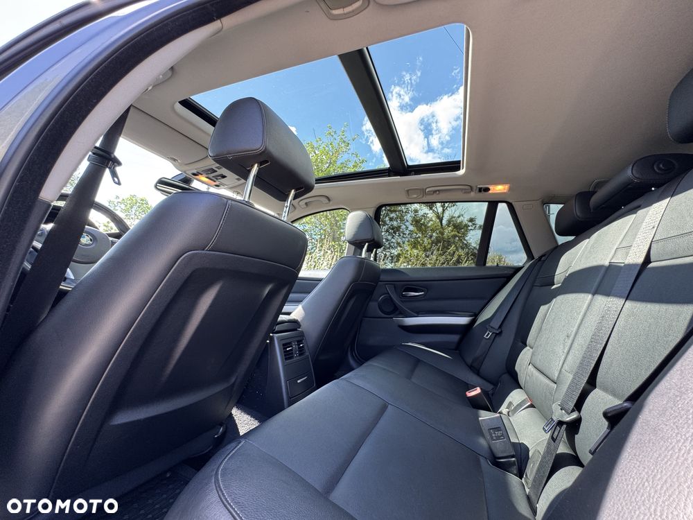 BMW Seria 3 320d DPF - 11