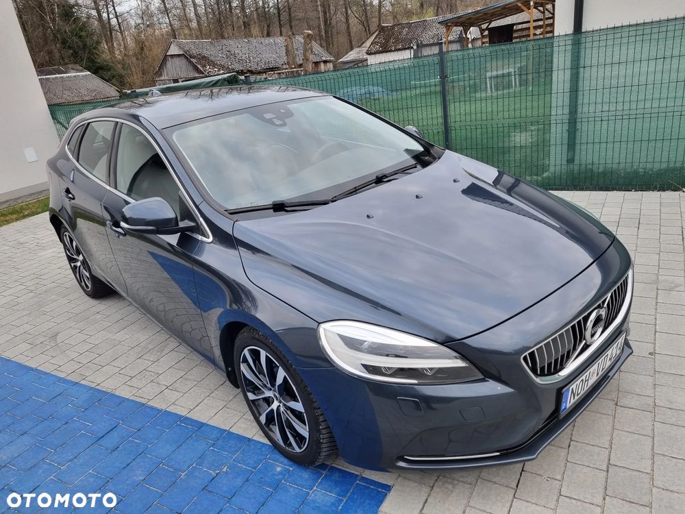 Volvo V40 D2 Inscription - 20