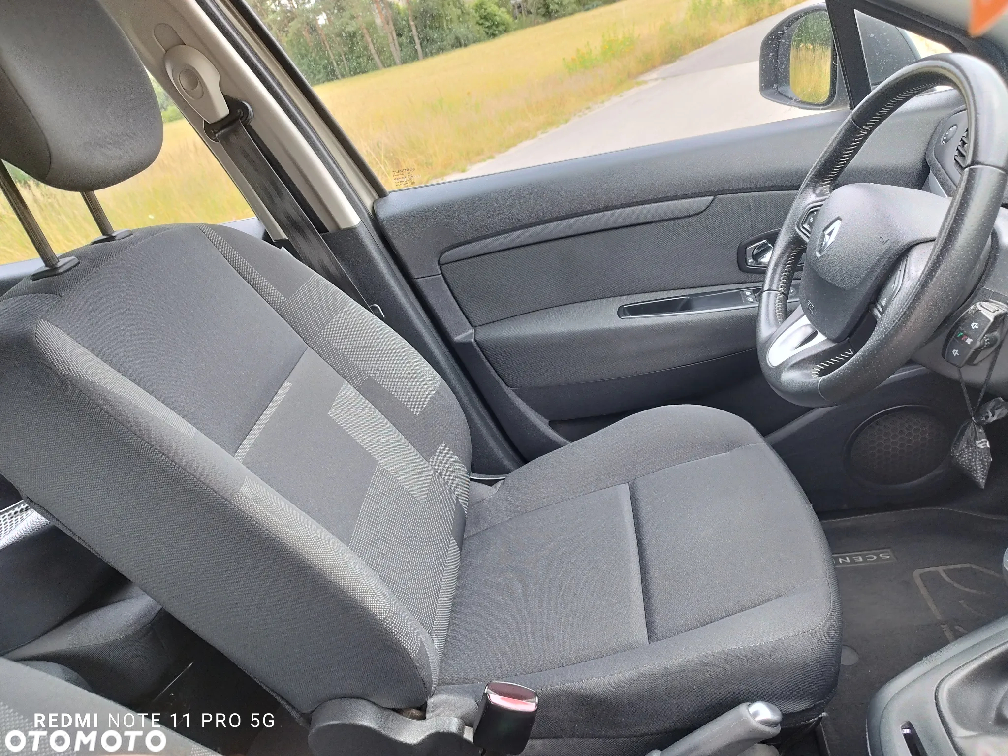 Renault Scenic ENERGY dCi 110 EXPERIENCE - 19