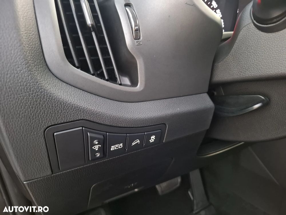 Kia Sportage - 14