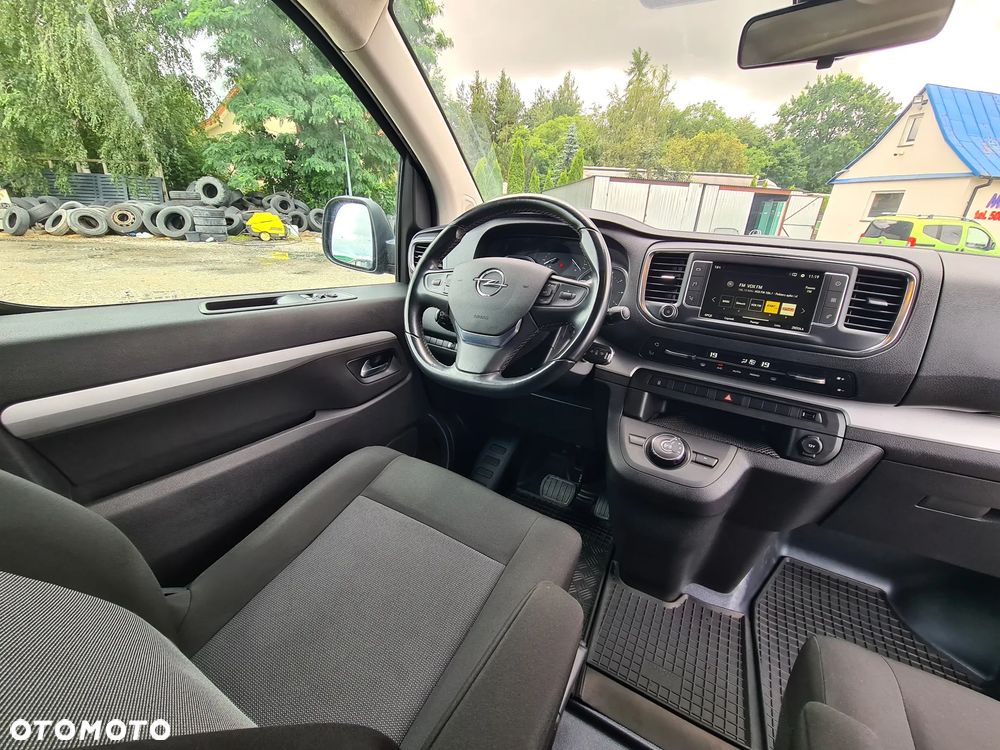 Opel Vivaro - 38