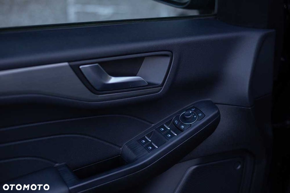 Ford Kuga 2.5 Duratec FHEV SOUND EDITION - 28
