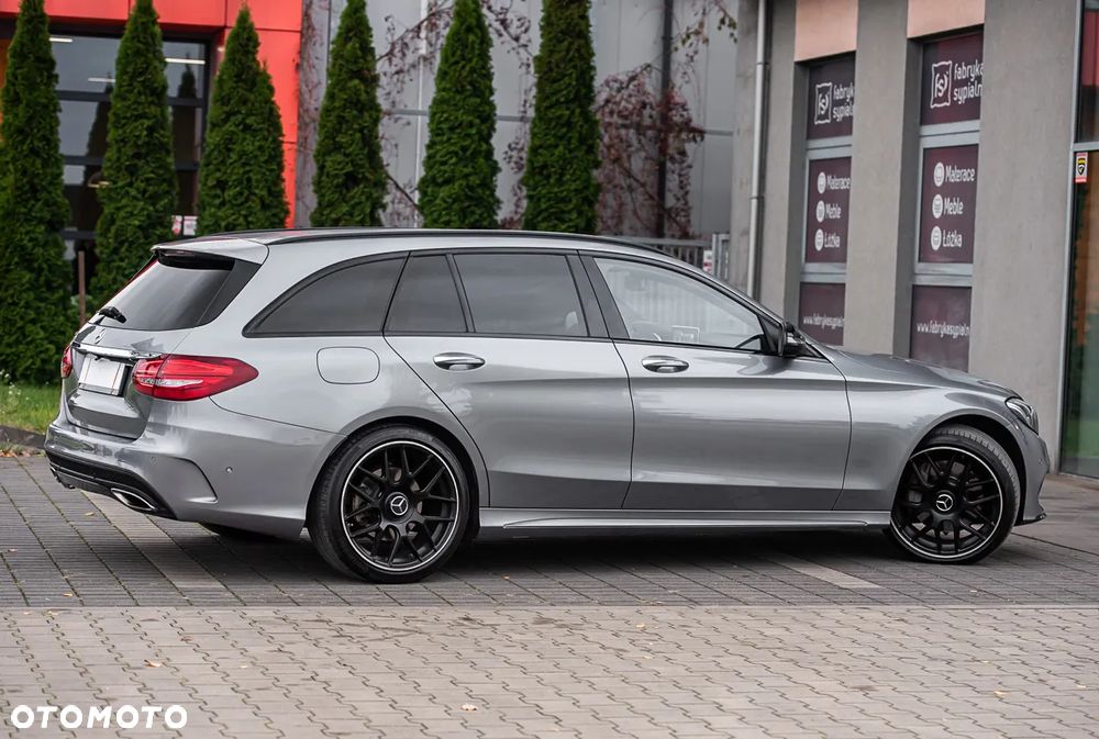 Mercedes-Benz Klasa C 400 4-Matic 9G-TRONIC - 14