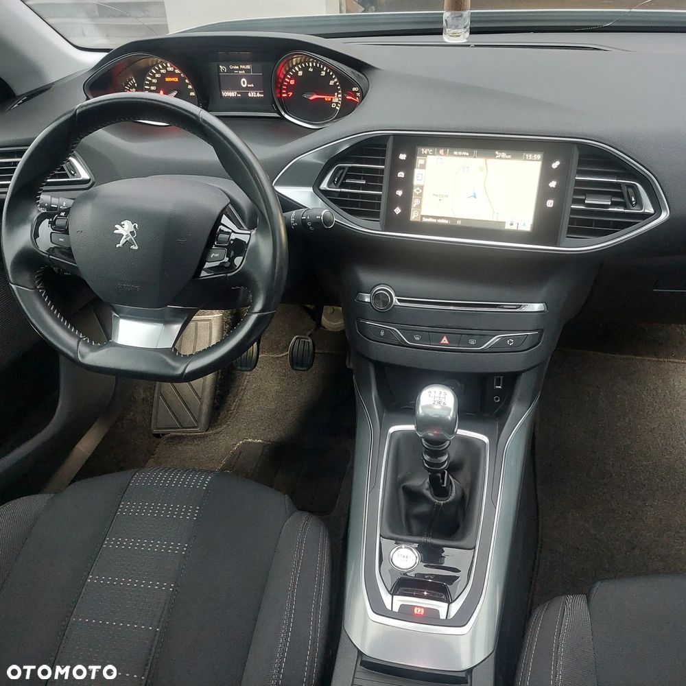 Peugeot 308 1.2 PureTech GPF Allure Pack S&S - 11