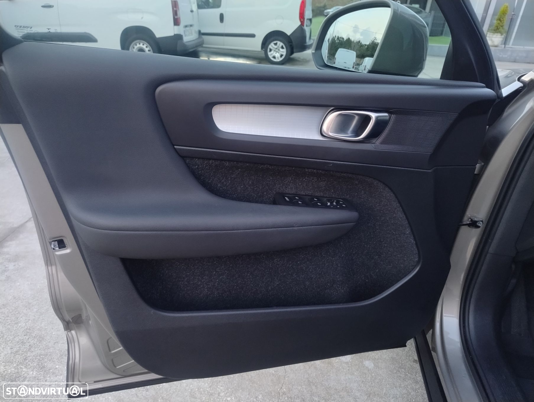 Volvo XC 40 2.0 D3 Momentum - 13