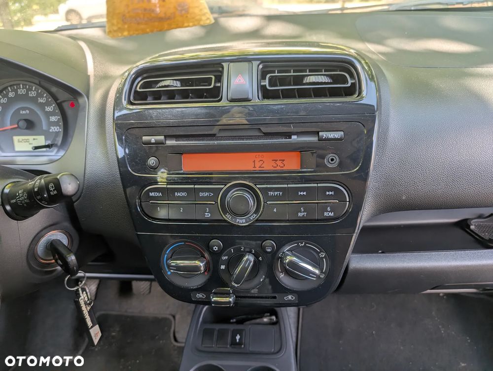Mitsubishi Space Star 1.2 Inform Plus - 12