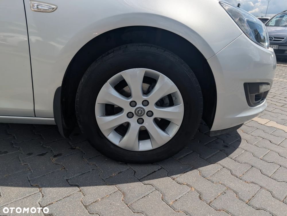Opel Astra 1.6 Active EU6 - 11