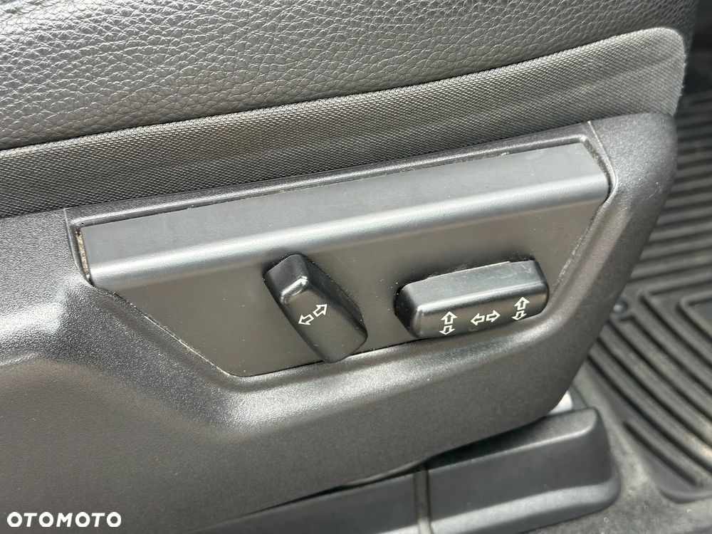 Volvo XC 90 3.2 AWD Geartonic Summum - 29