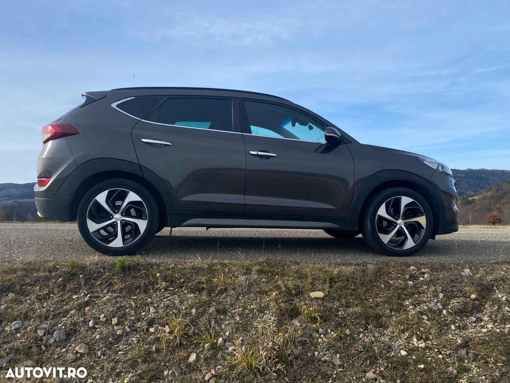 Hyundai Tucson 2.0 CRDI 4WD Automatik Style - 4