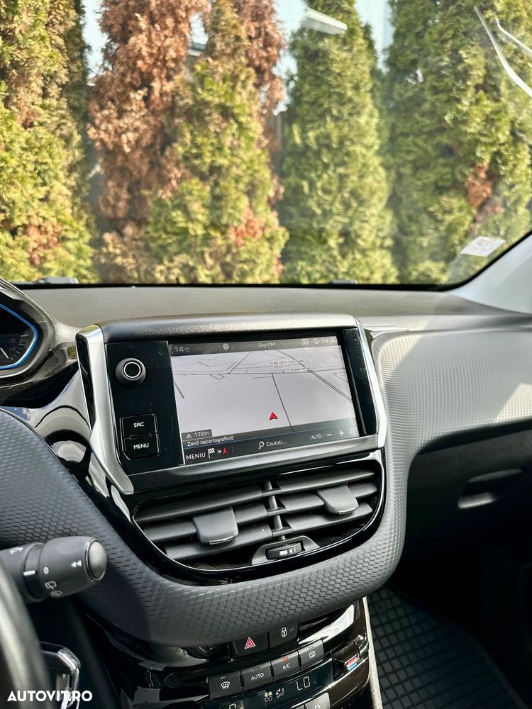 Peugeot 2008 - 16