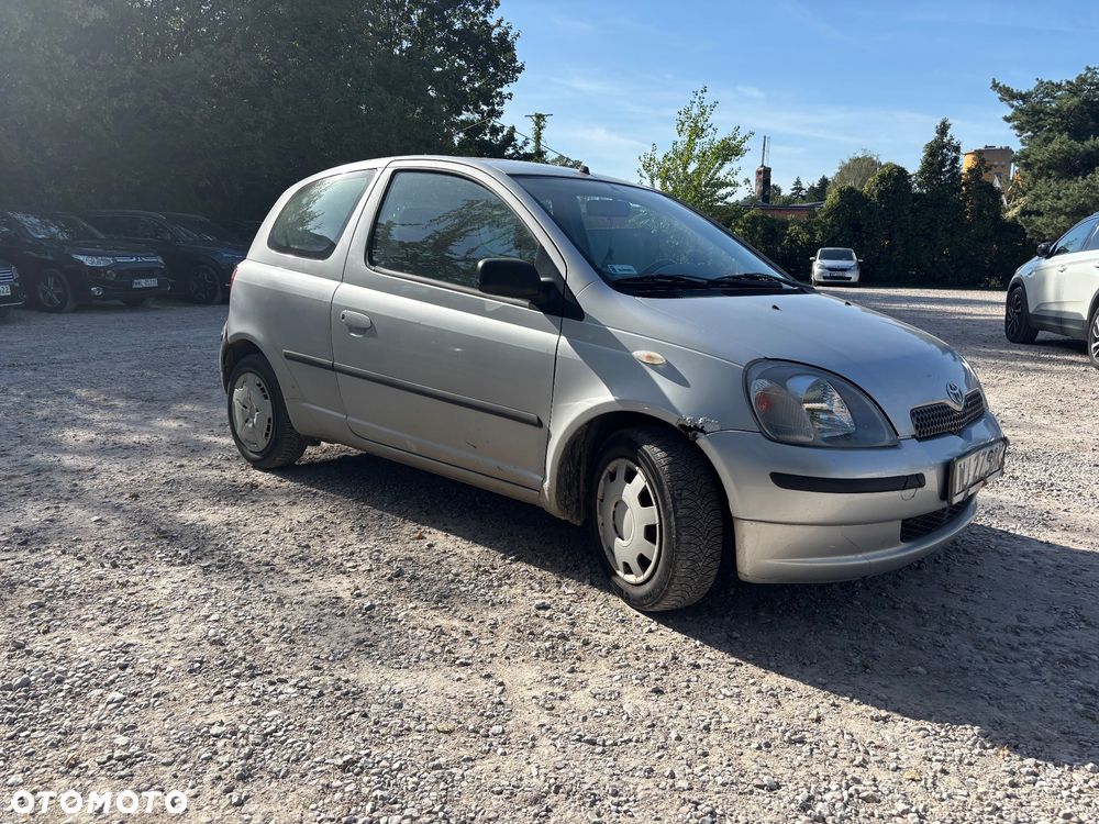 Toyota Yaris 1.0 Base - 3