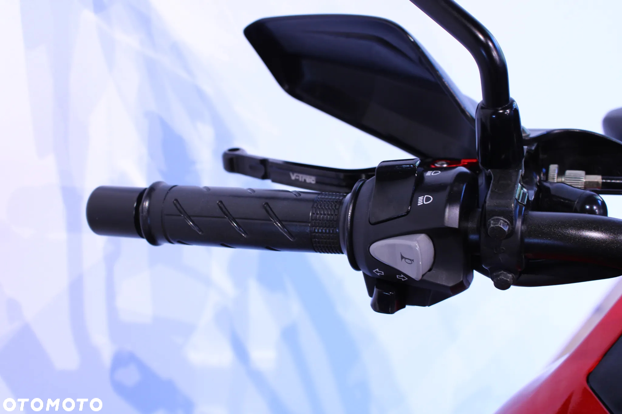 Honda CB - 8