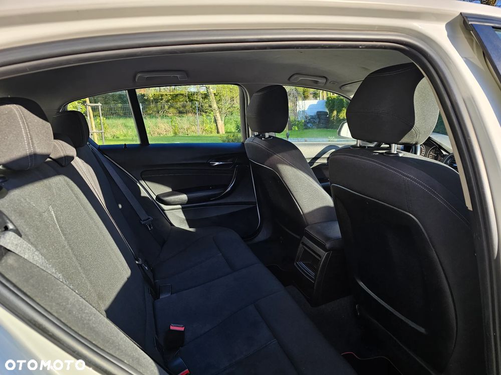 BMW Seria 1 114i Sport Line - 21