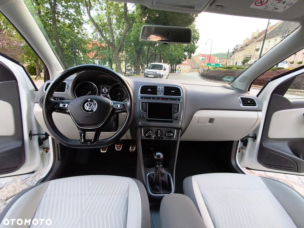 Volkswagen Polo - 17