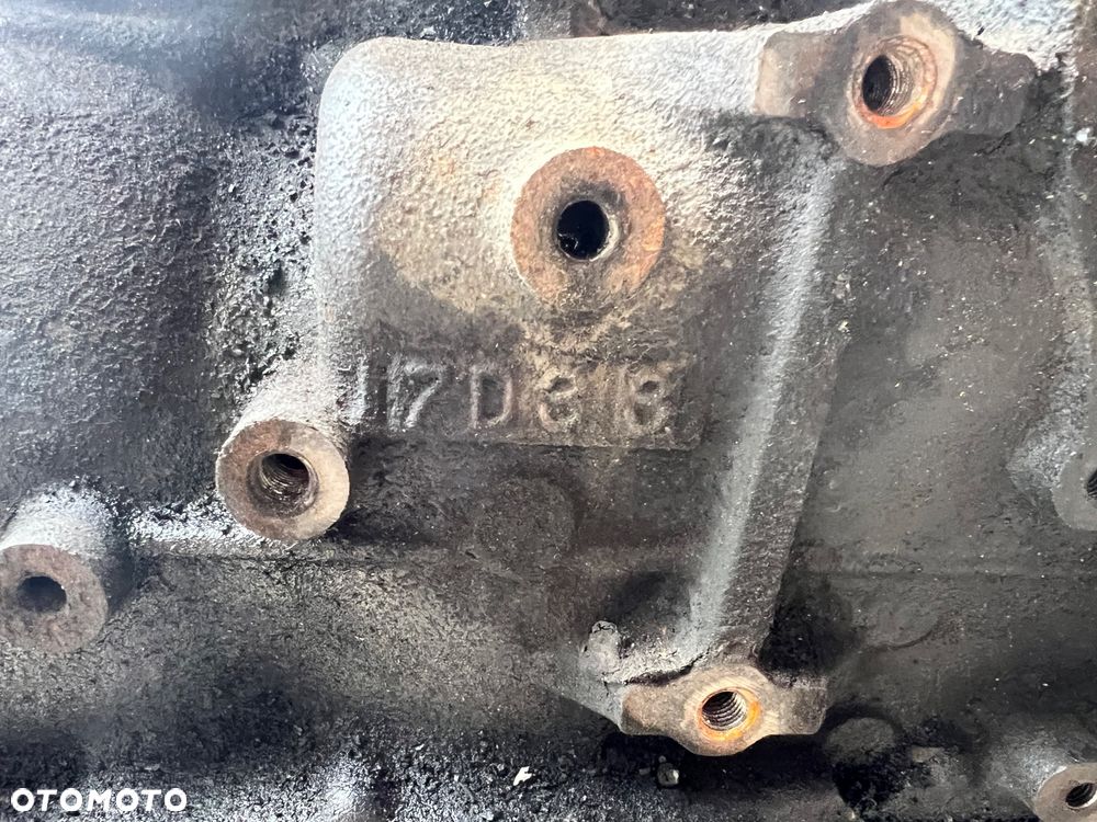 Mitsubishi L200 blok dół silnika wał tłoki 4d56u  7d33 - 10