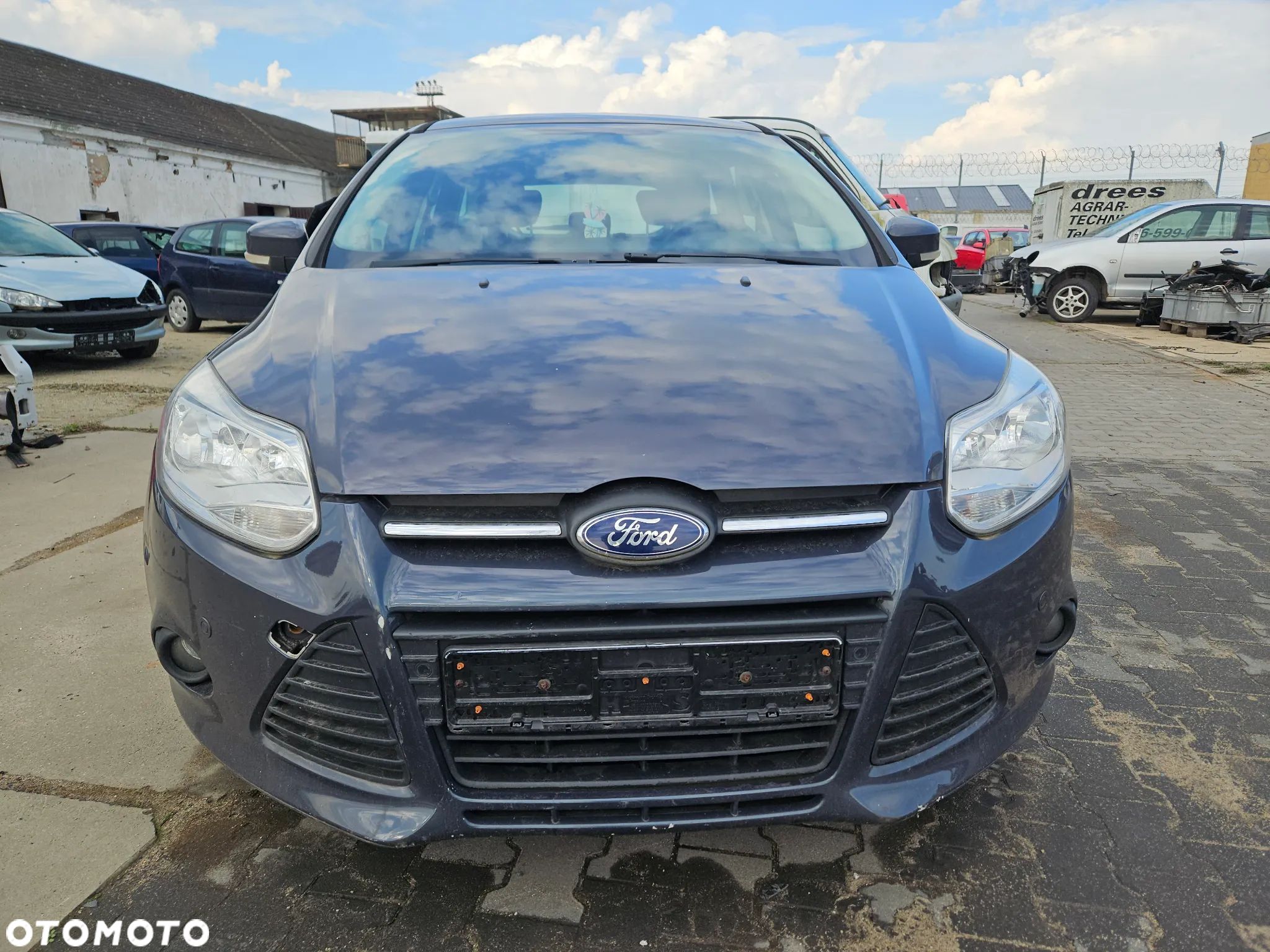 Zderzak przód przedni pod 6x PDC Ford Focus Mk3 kombi lak. EB 2012r - 1