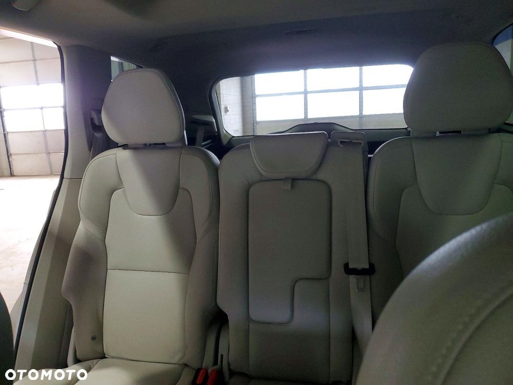 Volvo XC 90 T6 AWD Geartronic Momentum - 9