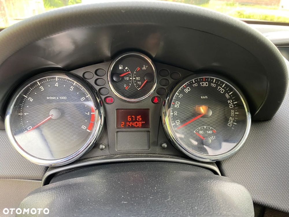 Peugeot 207 RC - 6