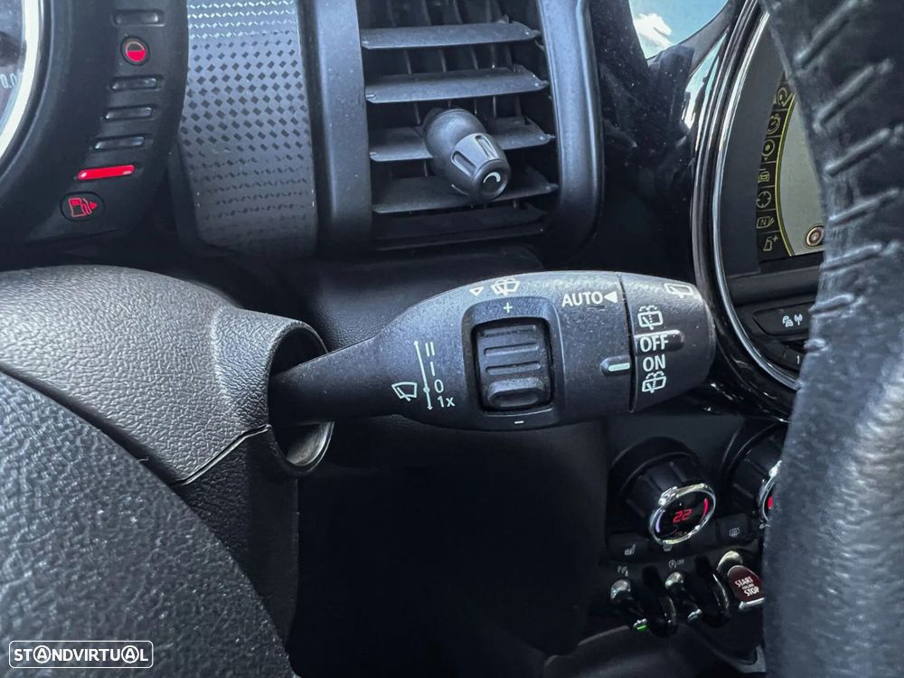 MINI 5 Portas Cooper D - 13