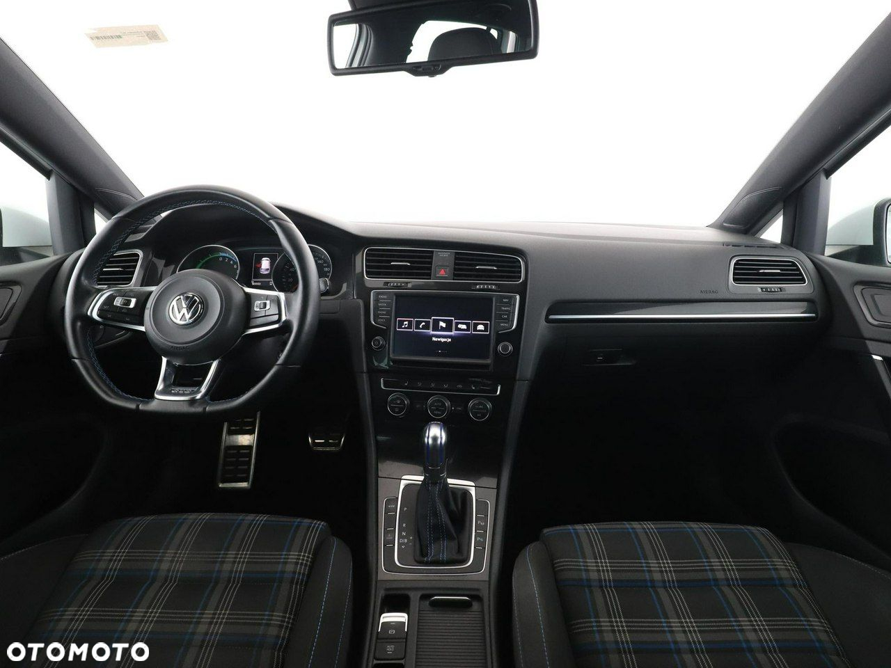 Volkswagen Golf - 15