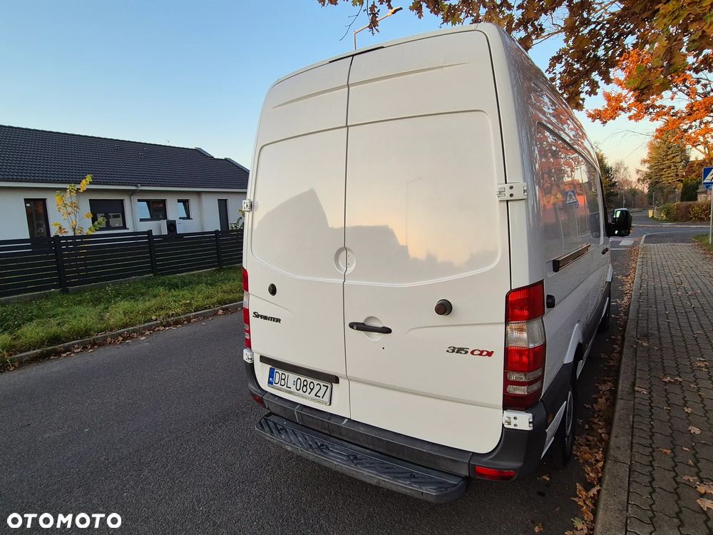 Mercedes-Benz SPRINTER - 17