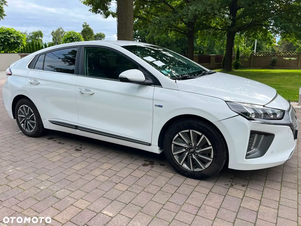 Hyundai IONIQ Premium - 2