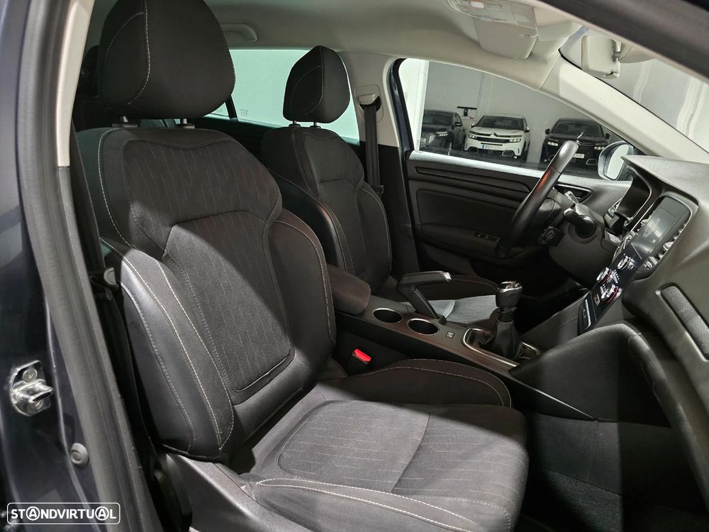 Renault Mégane Sport Tourer 1.3 TCe Limited - 40