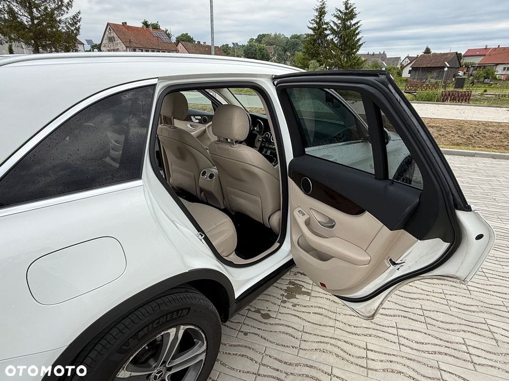 Mercedes-Benz GLC 300 4-Matic - 7