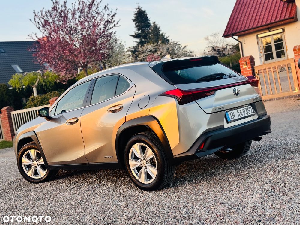 Lexus UX 200 GPF Business 2WD - 40