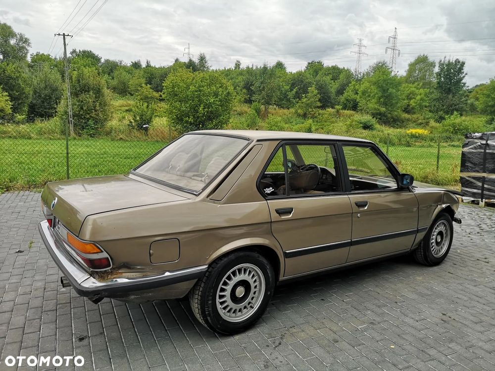 BMW Seria 5 - 13