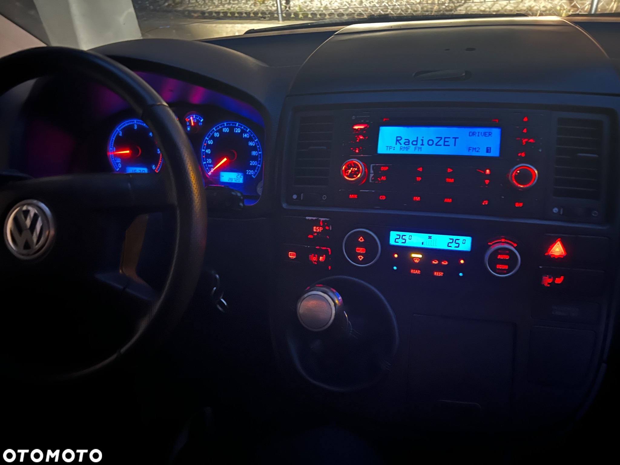 Volkswagen Multivan - 39