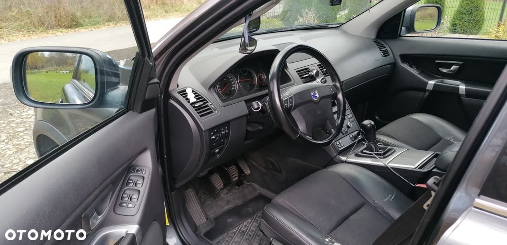 Volvo XC 90 2.4 D5 Momentum - 11