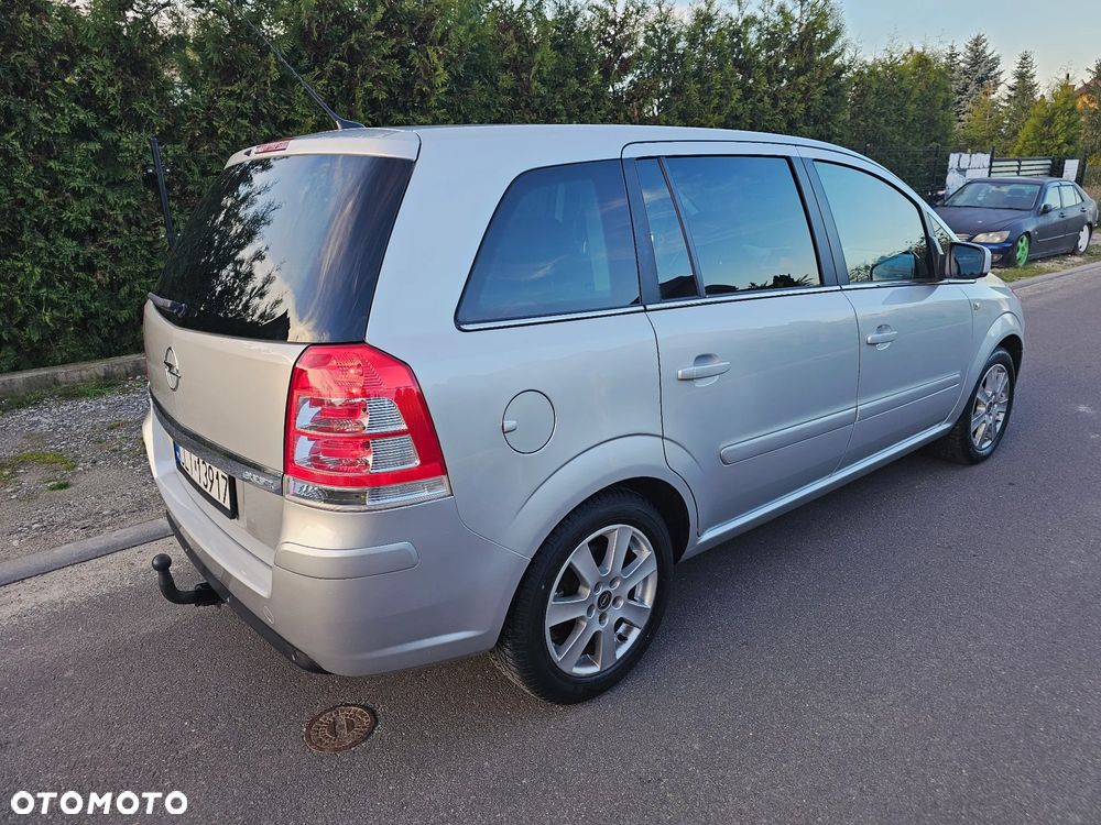 Opel Zafira - 7