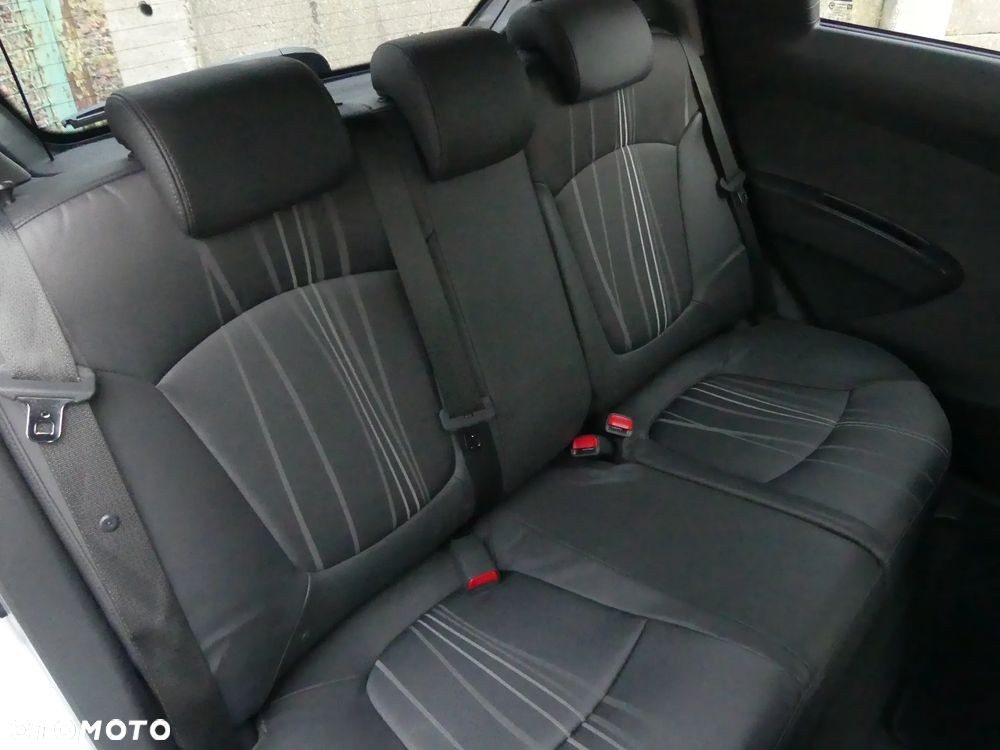 Chevrolet Spark 1.0 LT - 13