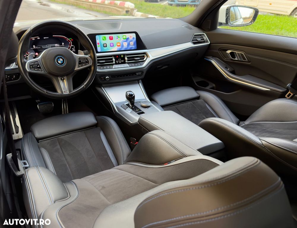 BMW Seria 3 330e Aut. M Sport - 14