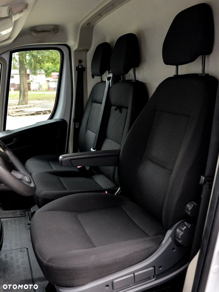 Peugeot BOXER - 28