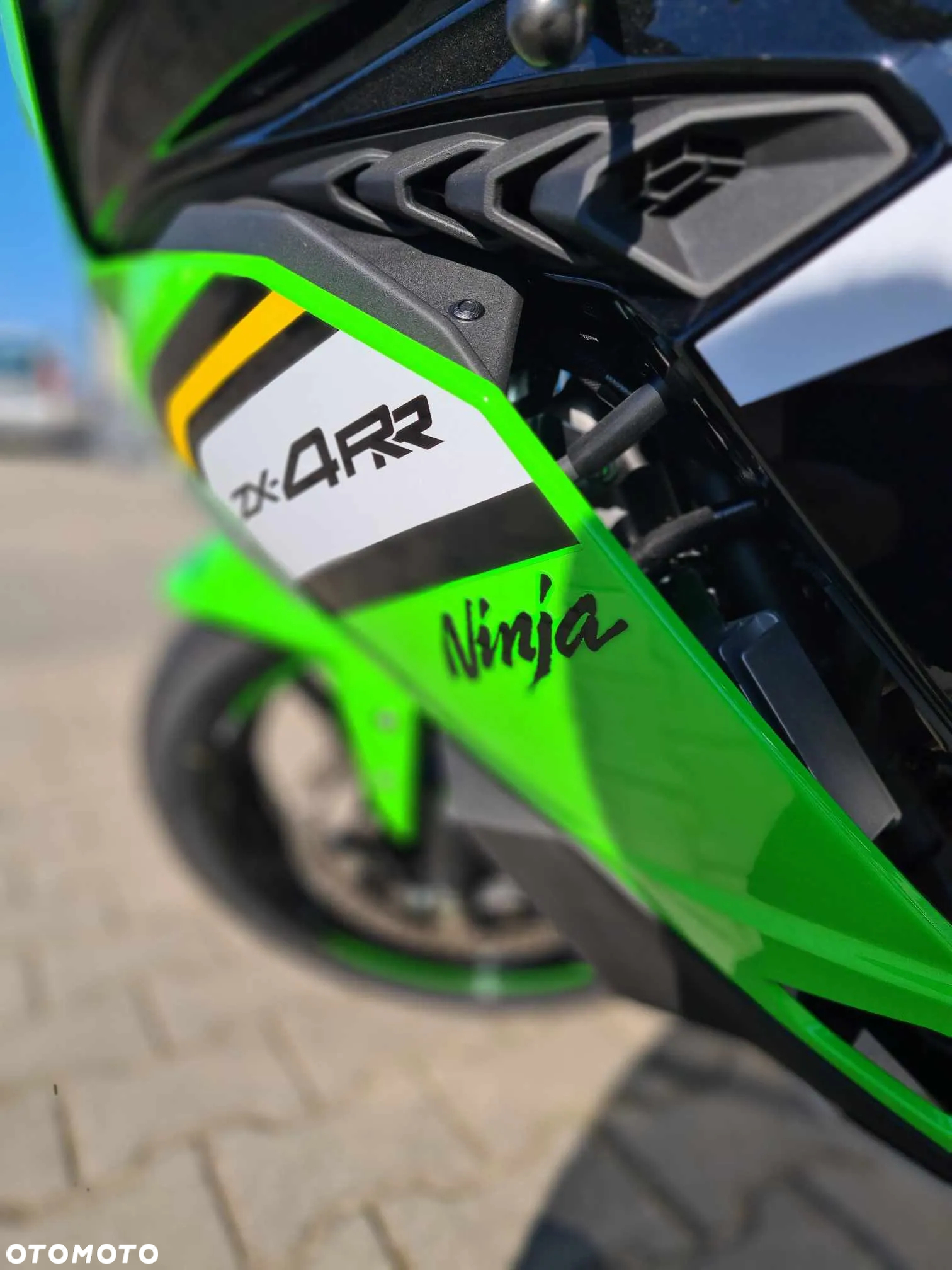 Kawasaki ZX - 2