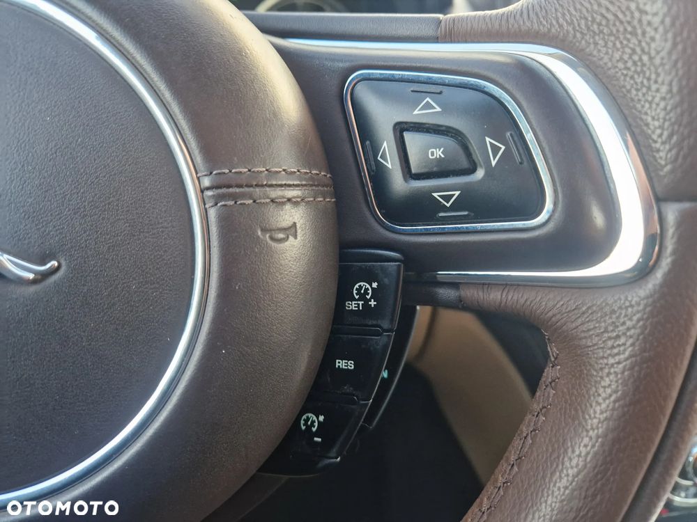 Jaguar XJ 3.0 V6 Kompressor Langversion Premium Luxury - 18