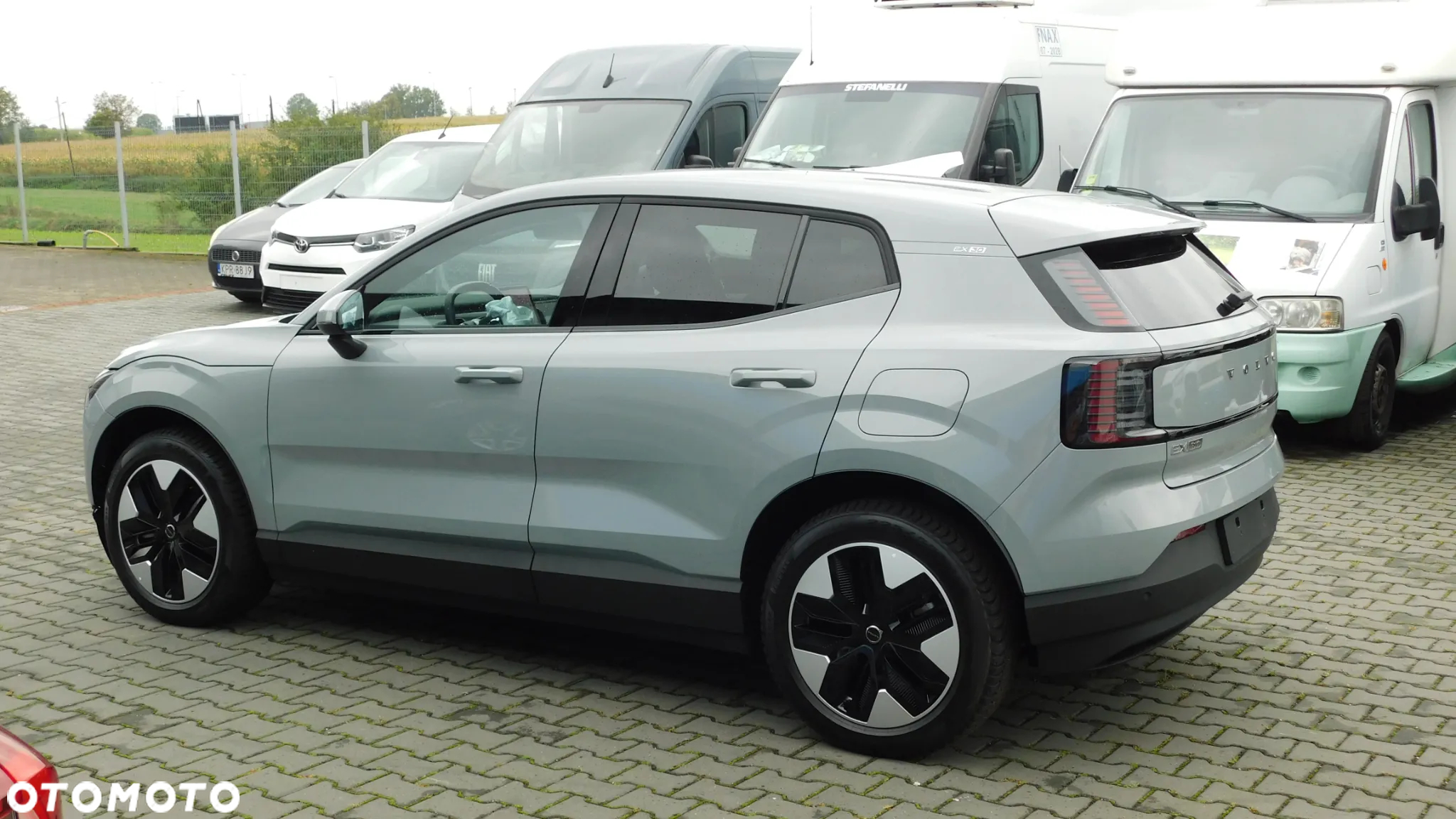 Volvo EX30 69kWh Single Motor Long Range Core - 2