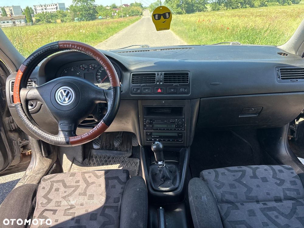 Volkswagen Bora Variant 1.9 TDI - 10