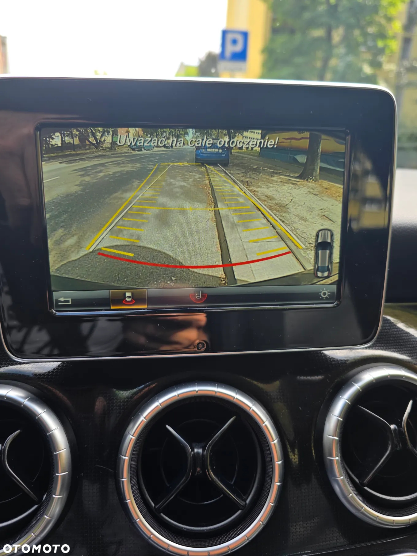 Mercedes-Benz CLA 180 7G-DCT - 24