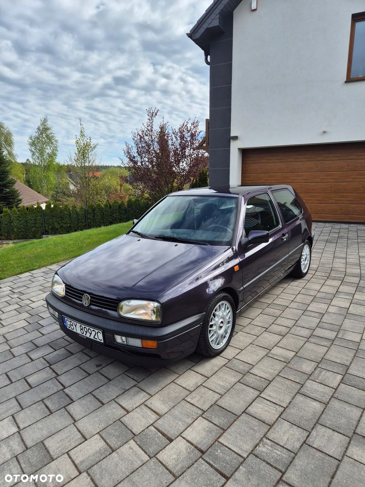 Volkswagen Golf 1.8 GL - 4