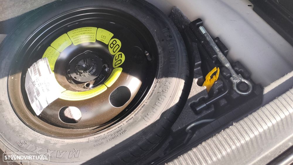 Peugeot 2008 1.2 PureTech Allure Pack EAT8 - 38