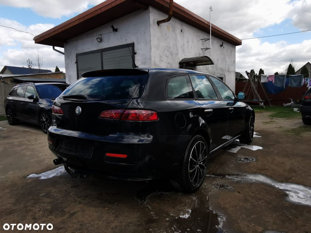 Alfa Romeo 159 1.9 JTDM 16V DPF - 12