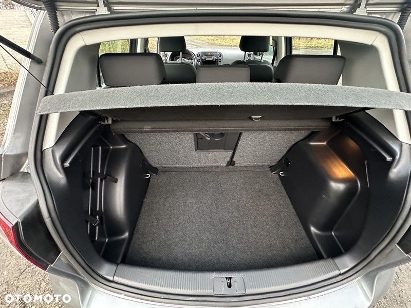 Volkswagen Golf Plus - 19