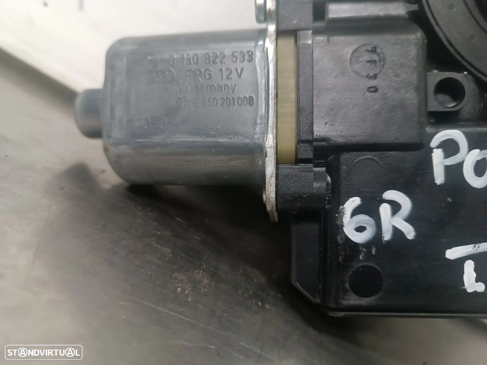 MOTOR DO ELEVADOR VOLKSWAGEN POLO 6R 09-17 REF. 6R0959812F - TRAS DIREITO - 2