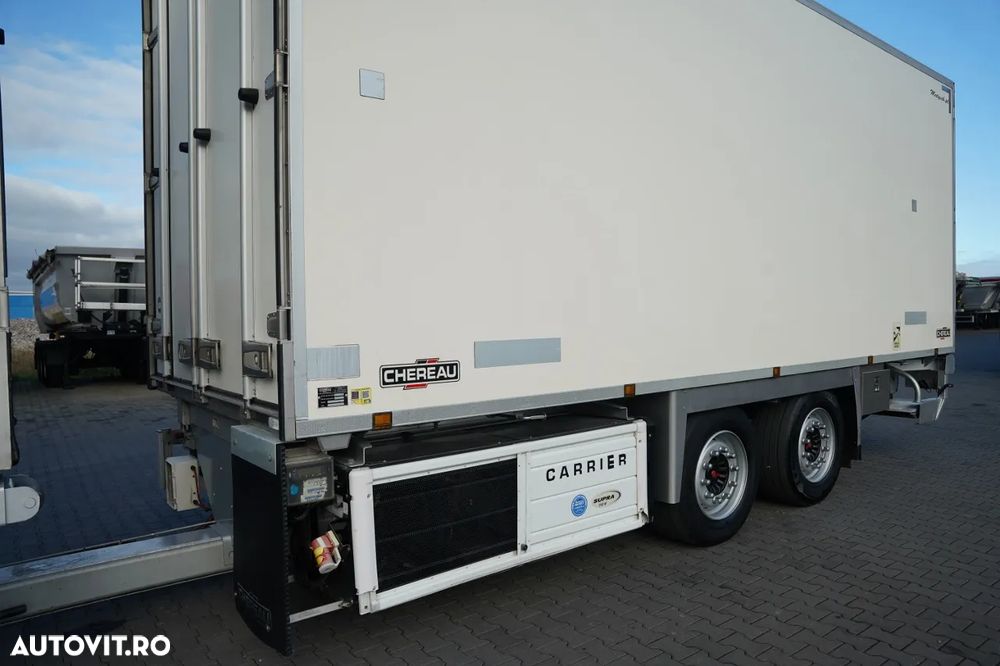 Volvo FM 500 / 6x2 / ANSAMBLU CAMION-REMORCĂ FRIGORIFIC CHERAU (ÎNCĂRCARE PRIN TRECERE) / 8,5 M + 6,8 M / CARRIER SUPRA / MULTITEMPERATURĂ / I-SHIFT / PLATFORMĂ HIDRAULICĂ DHOLLANDIA / AXĂ RIDICABILĂ ȘI VIRATOARE / - 12
