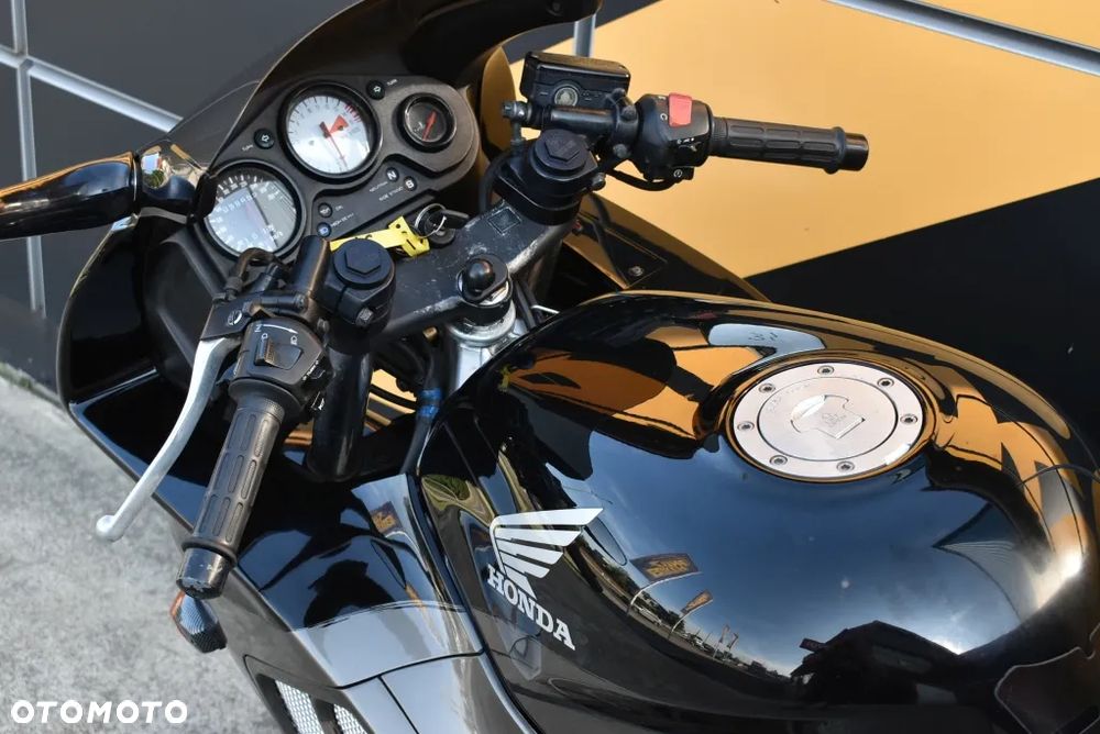 Honda CBR - 12
