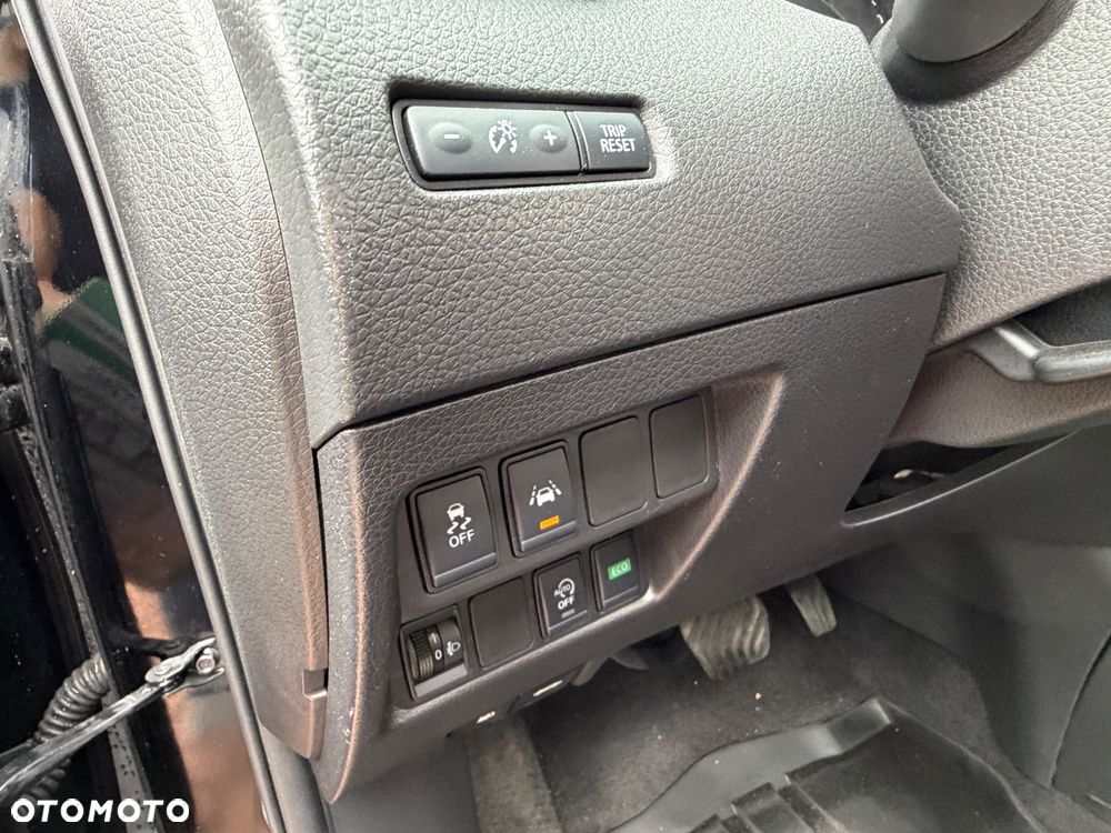 Nissan X-Trail 1.7 dCi ALL-MODE 4x4i Xtronic Tekna - 32
